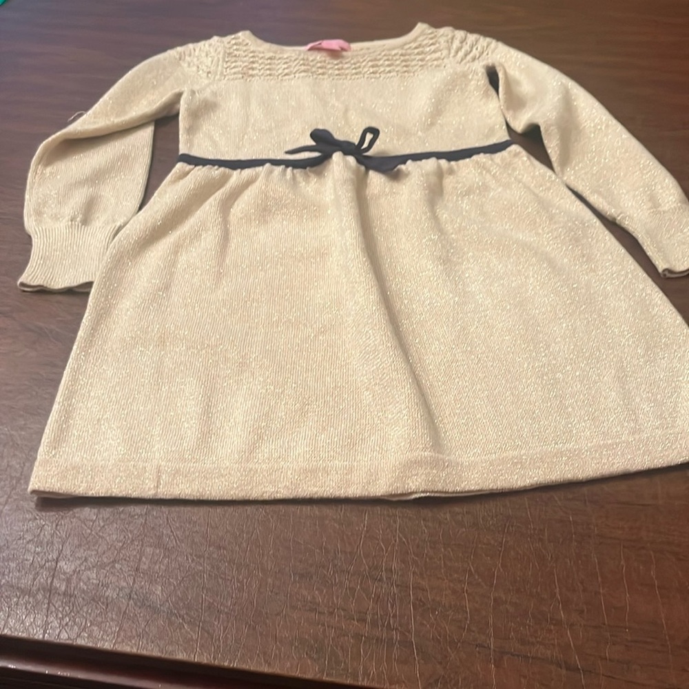 Girls Lilly Pulitzer ivory and gold sparkle Knit Dress Size small (4/5)
